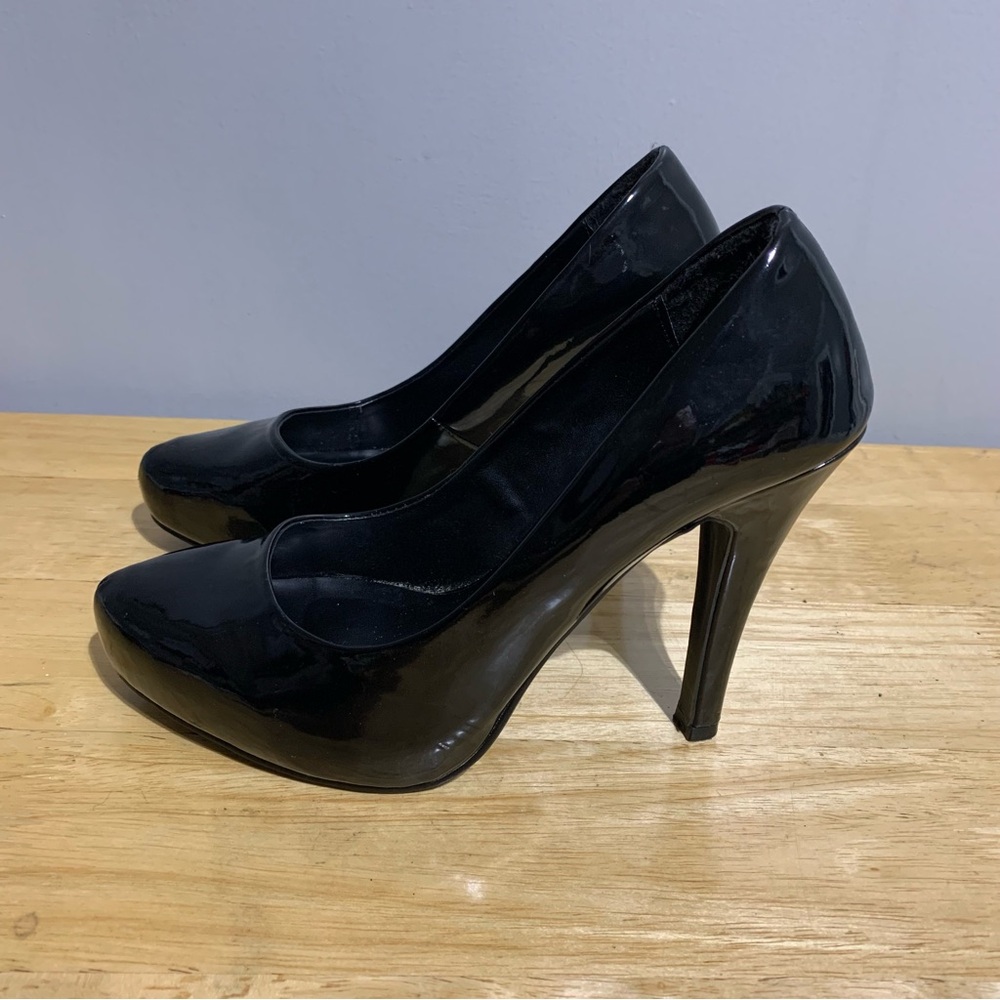 My Delicious Shoes Women’s Eiffel-H Black Classic Pump Heel Size 7.5